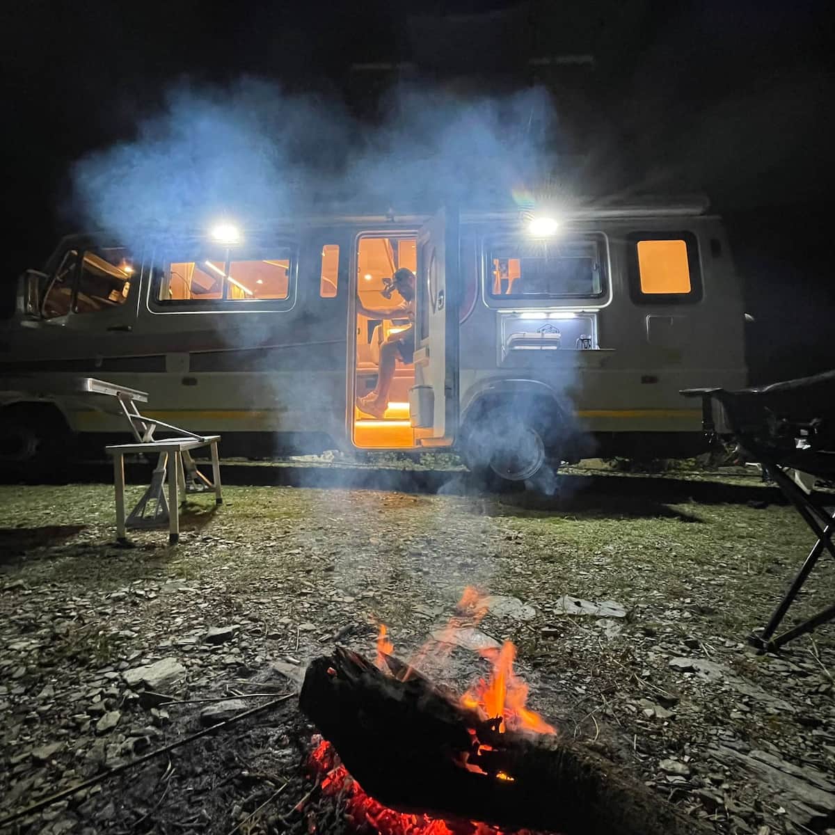 Luxury Caravan : MotoCaravan