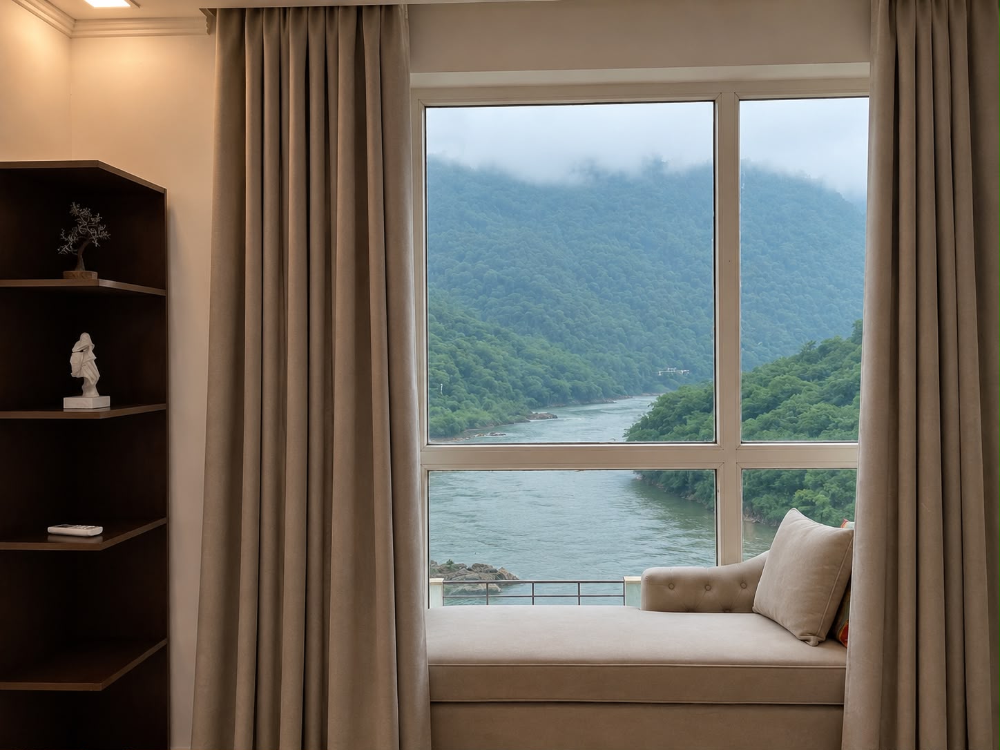 Window seat with Ganga and mountain view at Aloha Oasis