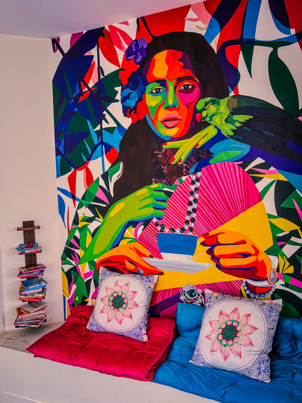 Art nook reading corner at Ganges Heaven