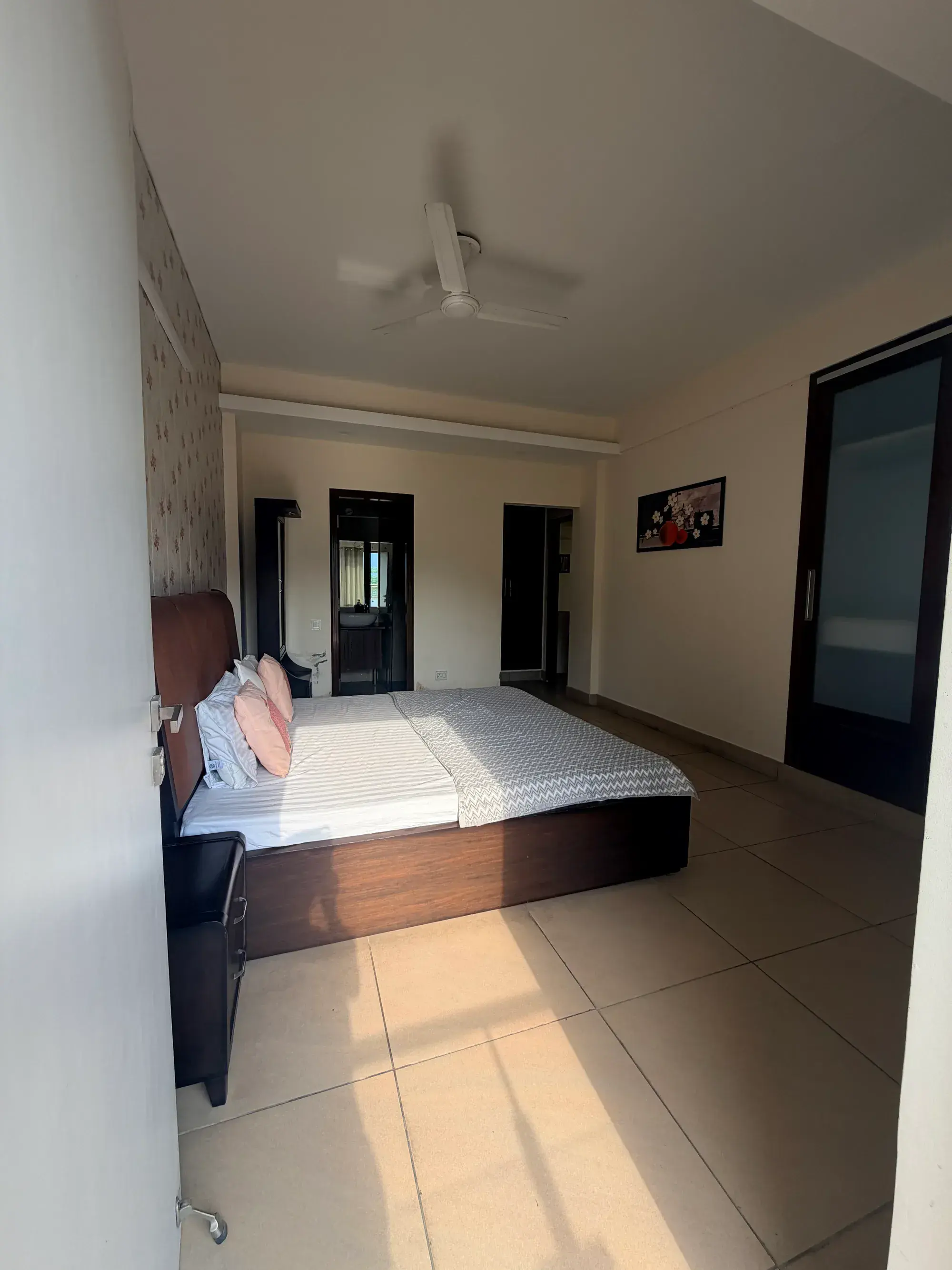 Premium bedroom with ensuite bathroom